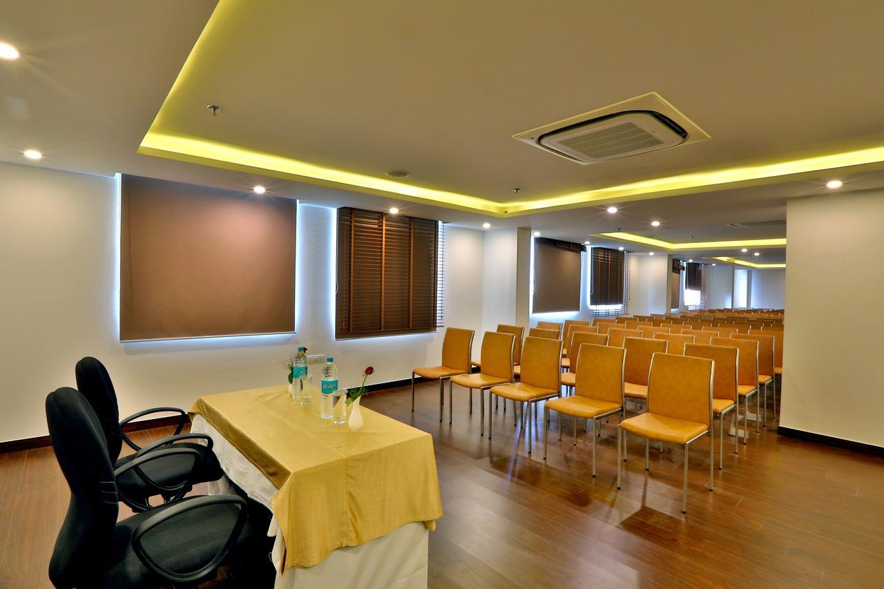 Starlit Suites Neemrana Ngoại thất bức ảnh