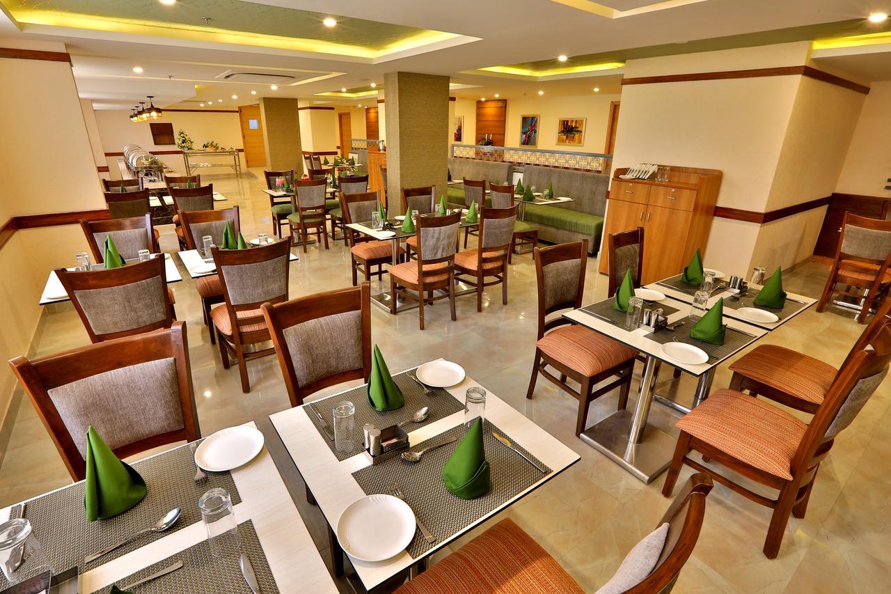 Starlit Suites Neemrana Ngoại thất bức ảnh