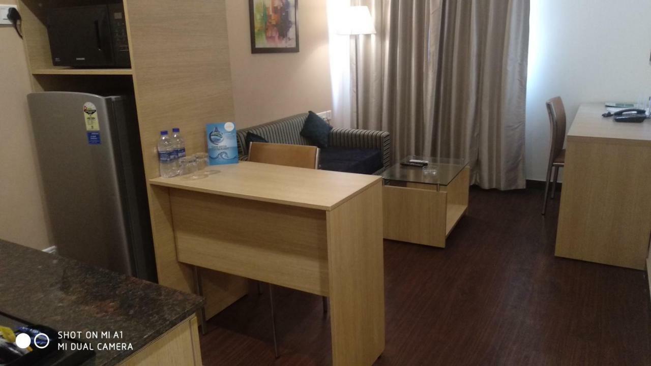 Starlit Suites Neemrana Ngoại thất bức ảnh